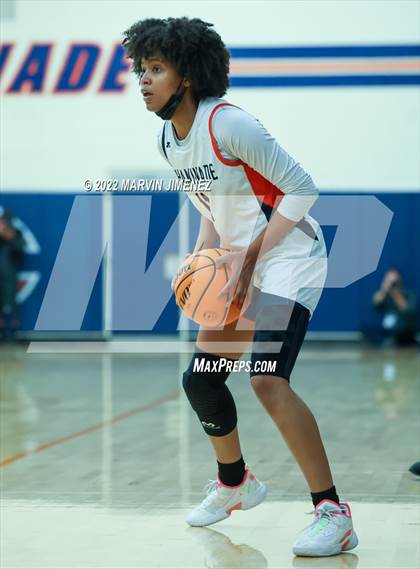 Thumbnail 1 in Chaminade vs Camarillo photogallery.