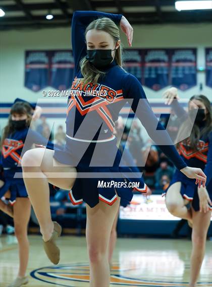 Thumbnail 3 in Chaminade vs Camarillo photogallery.