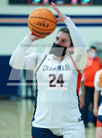 Thumbnail 3 in Chaminade vs Camarillo photogallery.