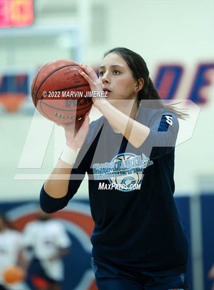 Thumbnail 1 in Chaminade vs Camarillo photogallery.
