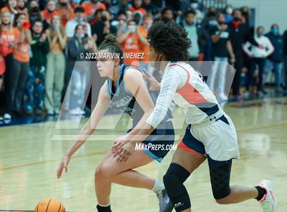 Thumbnail 3 in Chaminade vs Camarillo photogallery.