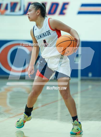 Thumbnail 3 in Chaminade vs Camarillo photogallery.