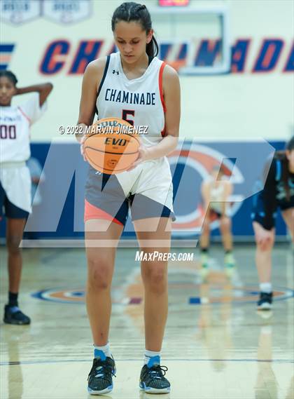 Thumbnail 3 in Chaminade vs Camarillo photogallery.