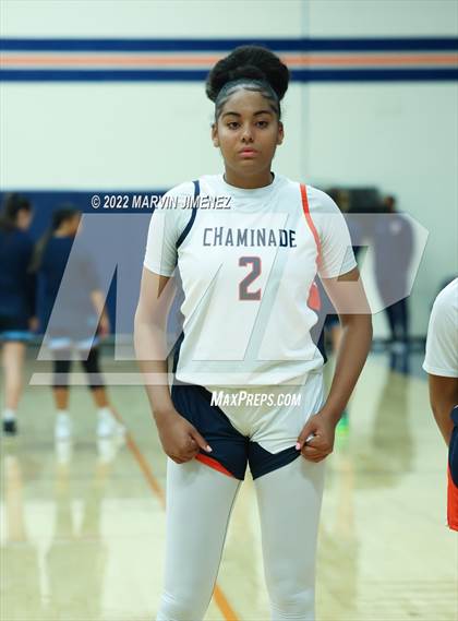 Thumbnail 3 in Chaminade vs Camarillo photogallery.