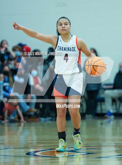 Thumbnail 3 in Chaminade vs Camarillo photogallery.