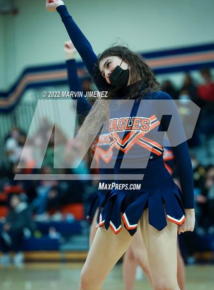 Thumbnail 2 in Chaminade vs Camarillo photogallery.