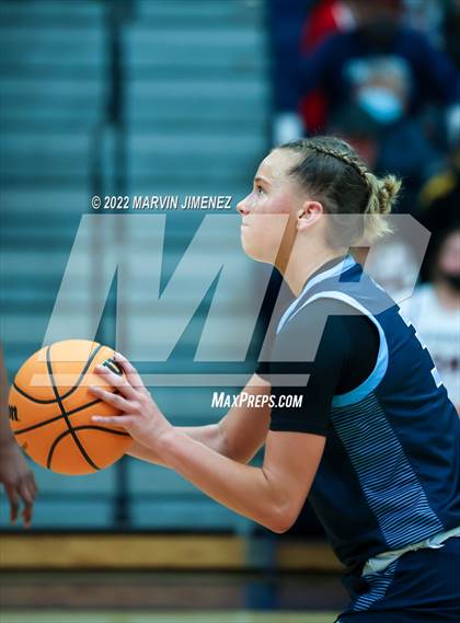 Thumbnail 1 in Chaminade vs Camarillo photogallery.