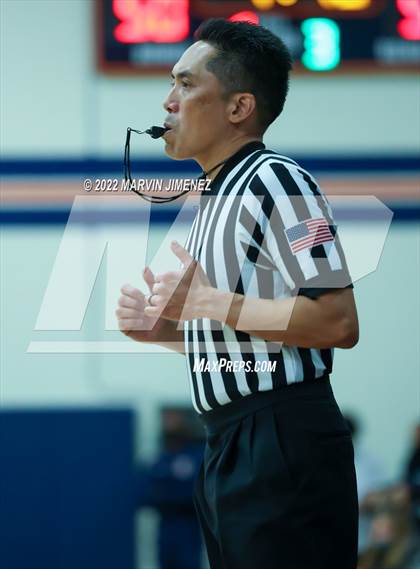 Thumbnail 1 in Chaminade vs Camarillo photogallery.