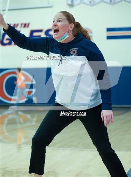 Thumbnail 3 in Chaminade vs Camarillo photogallery.