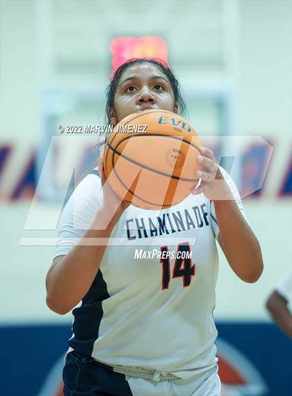 Thumbnail 1 in Chaminade vs Camarillo photogallery.