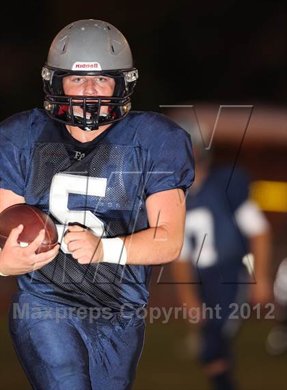 Thumbnail 3 in Flintridge Prep vs. Chadwick photogallery.