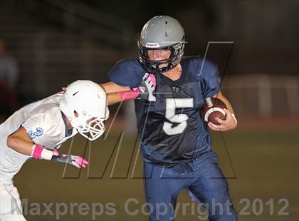 Thumbnail 1 in Flintridge Prep vs. Chadwick photogallery.