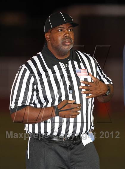 Thumbnail 3 in Flintridge Prep vs. Chadwick photogallery.