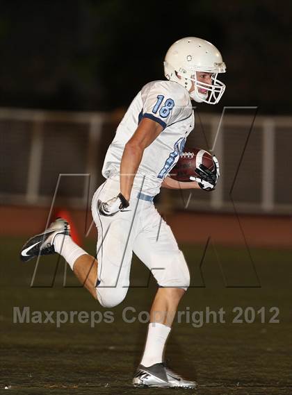 Thumbnail 2 in Flintridge Prep vs. Chadwick photogallery.
