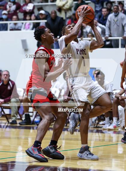 Thumbnail 3 in Lake Highlands @ Plano (UIL 6A Area Playoff) photogallery.