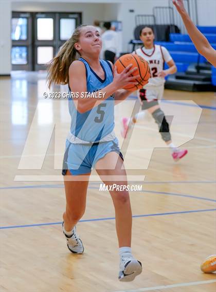 Thumbnail 2 in Cambridge vs. Rio Rico (Panther Hoops Classic) photogallery.
