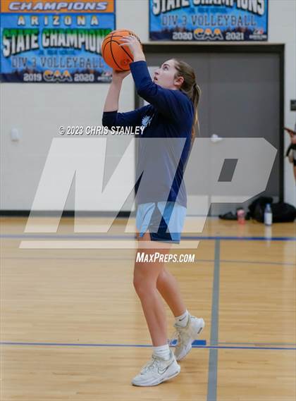 Thumbnail 3 in Cambridge vs. Rio Rico (Panther Hoops Classic) photogallery.