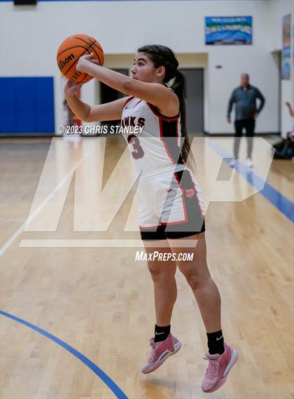 Thumbnail 1 in Cambridge vs. Rio Rico (Panther Hoops Classic) photogallery.