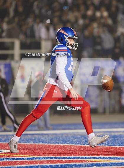 Thumbnail 2 in Archbishop Riordan @ Folsom (CIF NorCal Regional Division 1-AA Final) photogallery.