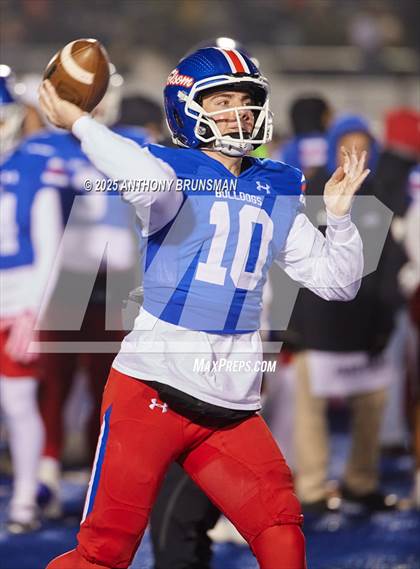 Thumbnail 2 in Archbishop Riordan @ Folsom (CIF NorCal Regional Division 1-AA Final) photogallery.