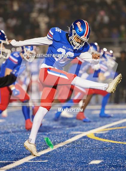 Thumbnail 2 in Archbishop Riordan @ Folsom (CIF NorCal Regional Division 1-AA Final) photogallery.