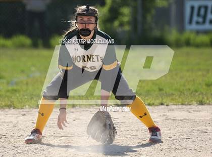 Thumbnail 3 in North Reading @ Pentucket Regional photogallery.
