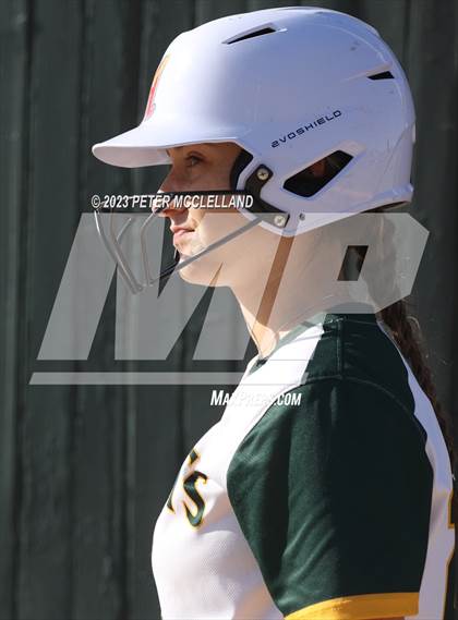 Thumbnail 1 in North Reading @ Pentucket Regional photogallery.