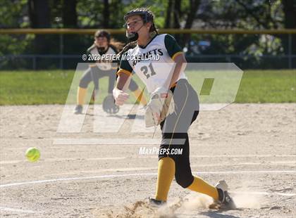 Thumbnail 1 in North Reading @ Pentucket Regional photogallery.