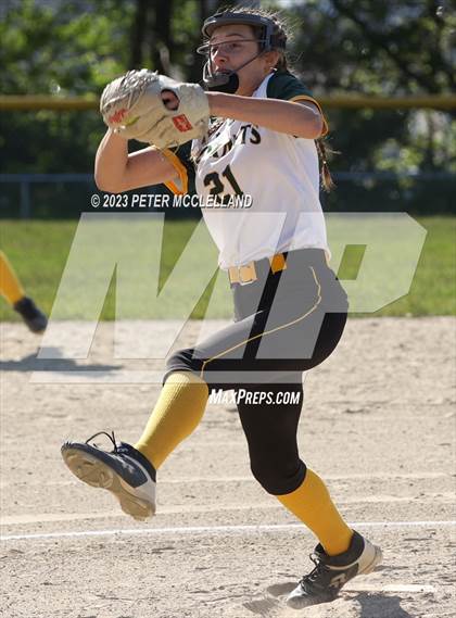 Thumbnail 3 in North Reading @ Pentucket Regional photogallery.
