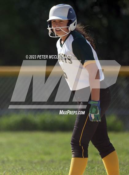 Thumbnail 1 in North Reading @ Pentucket Regional photogallery.
