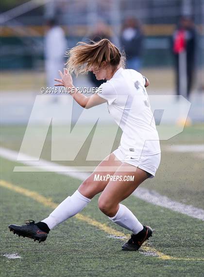 Thumbnail 3 in El Camino Real vs. Palisades (CIF LACS D1 Final) photogallery.