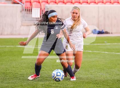 Thumbnail 3 in Juan Diego Catholic vs Logan (UHSAA 3A Final) photogallery.