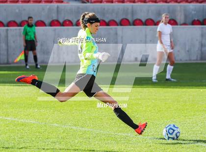 Thumbnail 3 in Juan Diego Catholic vs Logan (UHSAA 3A Final) photogallery.