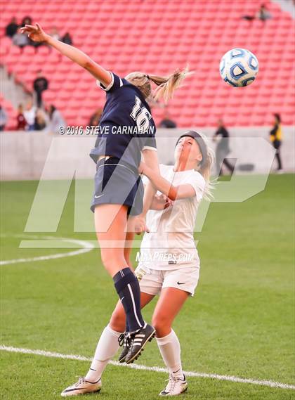 Thumbnail 3 in Juan Diego Catholic vs Logan (UHSAA 3A Final) photogallery.