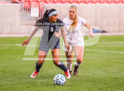Thumbnail 2 in Juan Diego Catholic vs Logan (UHSAA 3A Final) photogallery.