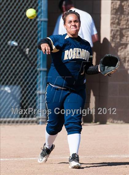 Thumbnail 2 in Elk Grove @ Rosemont photogallery.