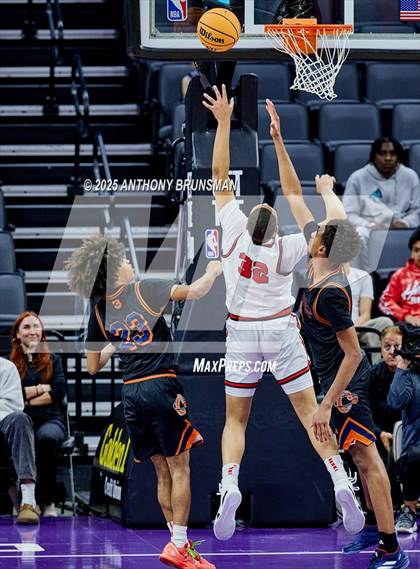 Thumbnail 3 in Chatsworth vs. Jesuit (CIF State D2 Final) photogallery.