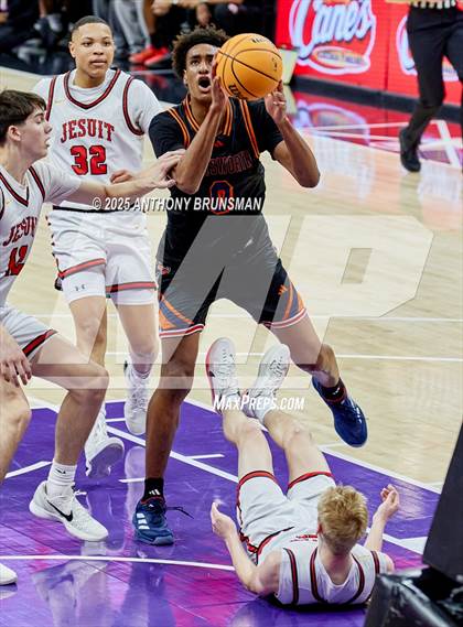 Thumbnail 3 in Chatsworth vs. Jesuit (CIF State D2 Final) photogallery.