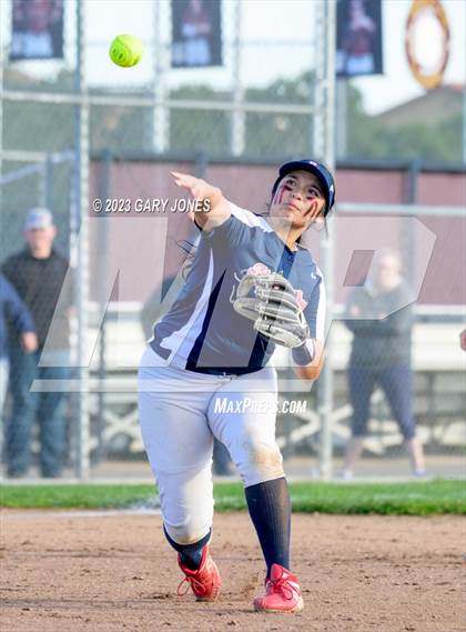 Thumbnail 3 in Pleasant Grove @ Whitney photogallery.