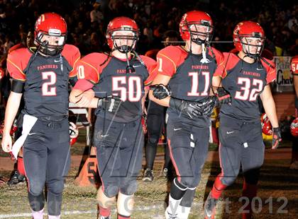 Thumbnail 3 in Pleasant Valley vs. Chico (Almond Bowl) photogallery.