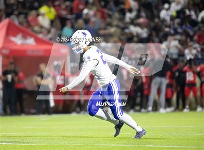 Thumbnail 3 in IMG Academy @ Central (MaxPreps Game of the Week) photogallery.