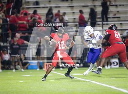 Thumbnail 3 in IMG Academy @ Central (MaxPreps Game of the Week) photogallery.