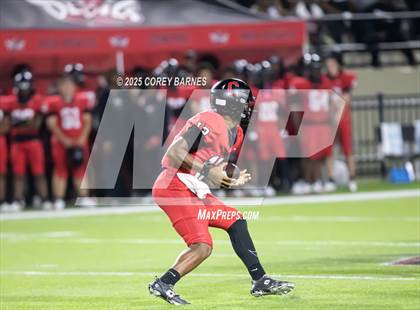 Thumbnail 1 in IMG Academy @ Central (MaxPreps Game of the Week) photogallery.