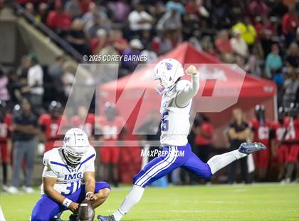 Thumbnail 2 in IMG Academy @ Central (MaxPreps Game of the Week) photogallery.