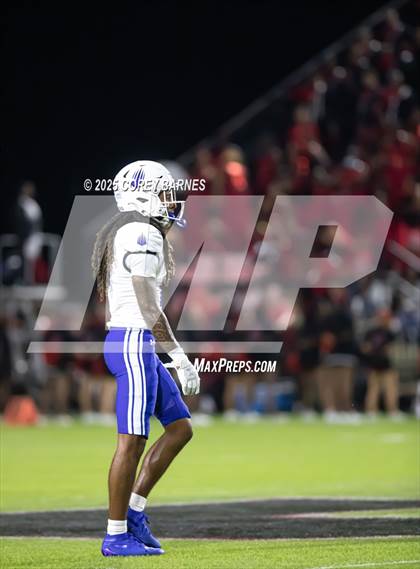 Thumbnail 2 in IMG Academy @ Central (MaxPreps Game of the Week) photogallery.