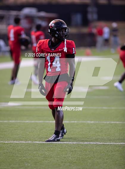 Thumbnail 2 in IMG Academy @ Central (MaxPreps Game of the Week) photogallery.