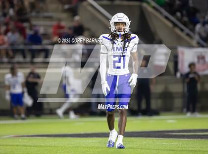 Thumbnail 1 in IMG Academy @ Central (MaxPreps Game of the Week) photogallery.