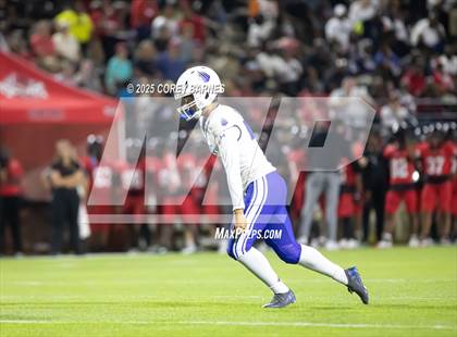 Thumbnail 2 in IMG Academy @ Central (MaxPreps Game of the Week) photogallery.