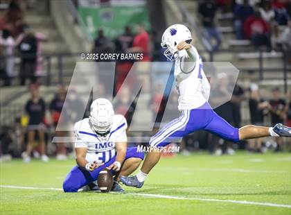 Thumbnail 2 in IMG Academy @ Central (MaxPreps Game of the Week) photogallery.