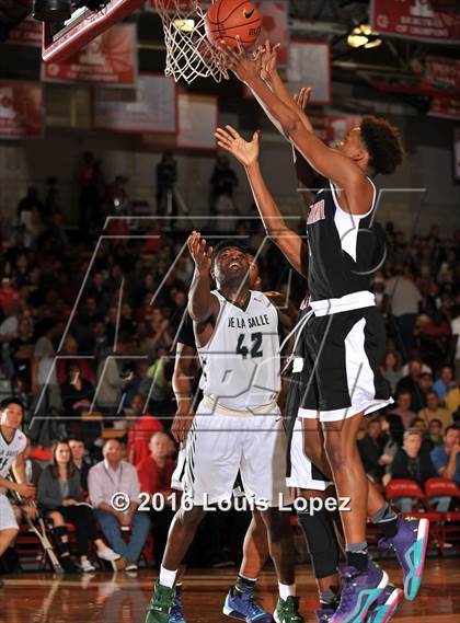 Thumbnail 3 in Centennial vs. De La Salle (Nike Extravaganza) photogallery.